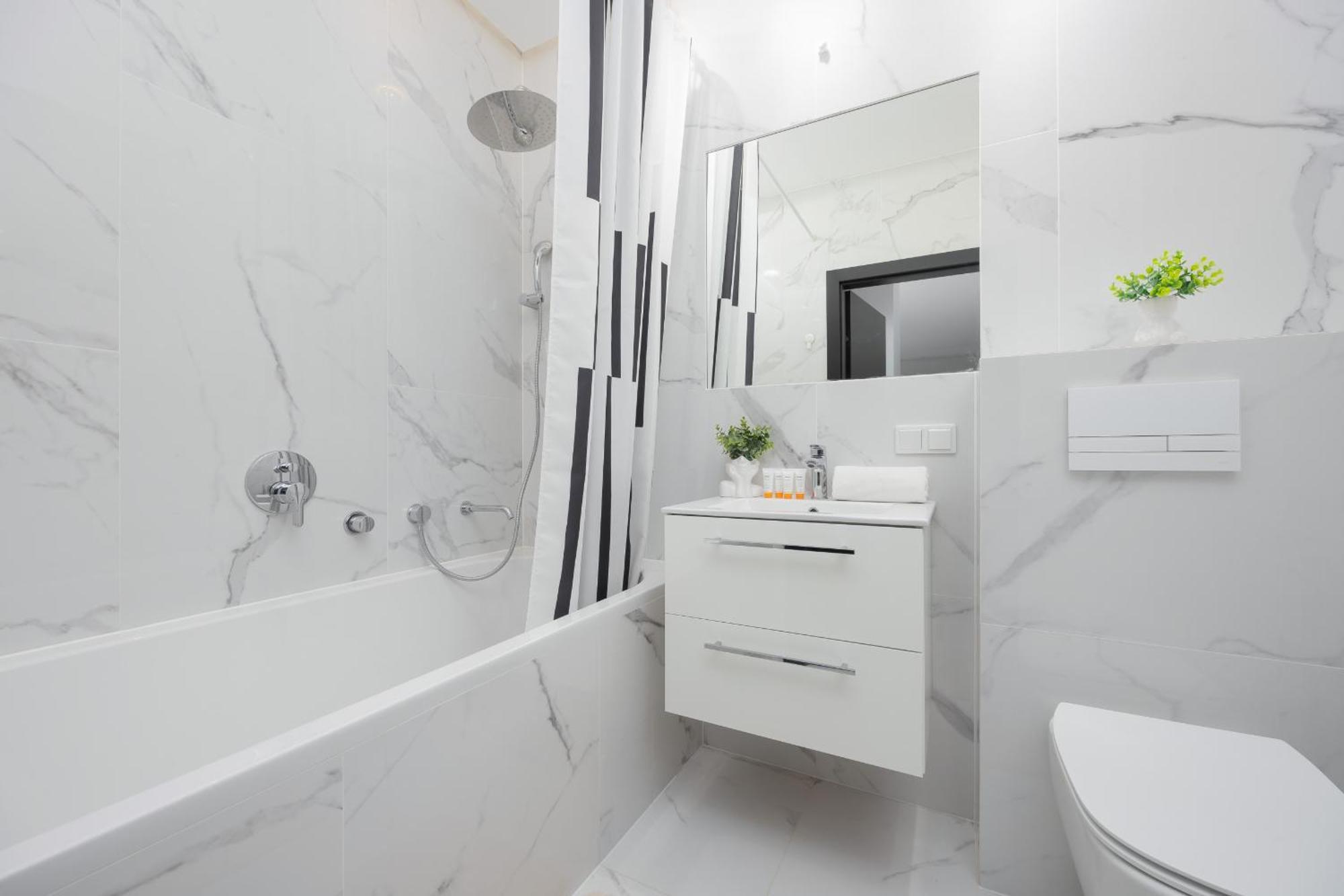 Appartement Z Widokiem Na Centrum 9 Pietro & Parking By Renters *